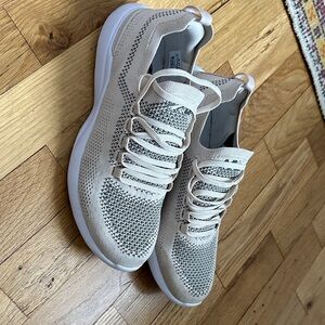 APL Techloom Breeze Cream and Gray Women's Sneakers